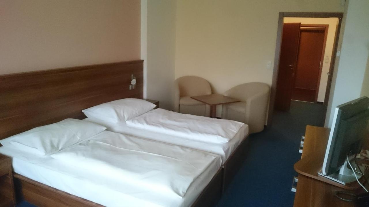 Lipno Wellness - Frymburk Hotel Private Family Room Eksteriør billede