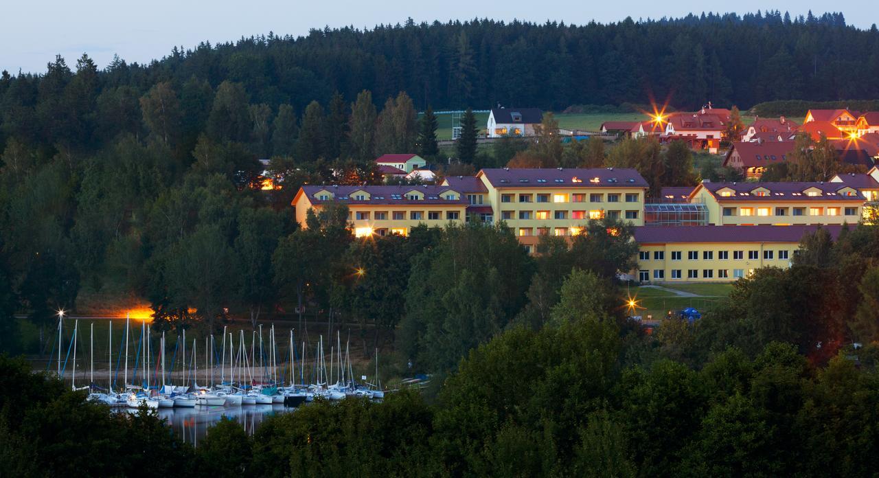 Lipno Wellness - Frymburk Hotel Private Family Room Eksteriør billede