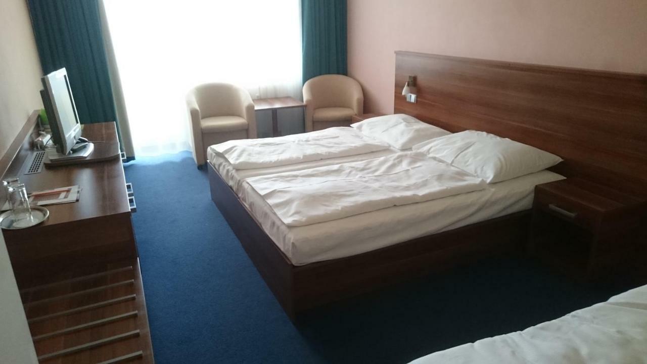 Lipno Wellness - Frymburk Hotel Private Family Room Eksteriør billede
